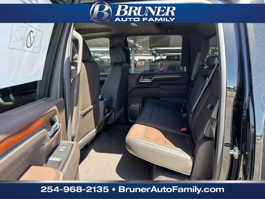 New 2025 GMC Sierra 2500 Denali w/ Denali Reserve Package image 14