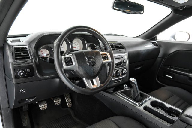 Used 2013 Dodge Challenger R/T RWD image 11