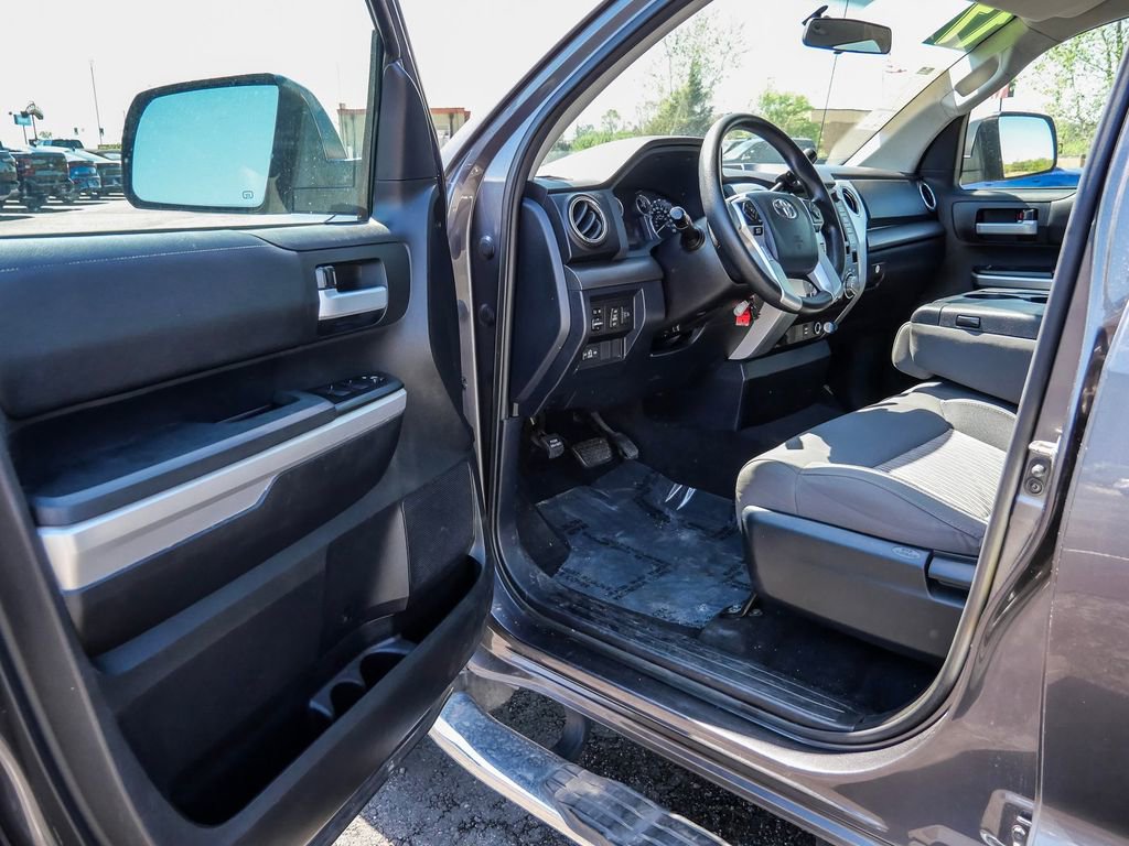 Used 2017 Toyota Tundra SR5 image 24
