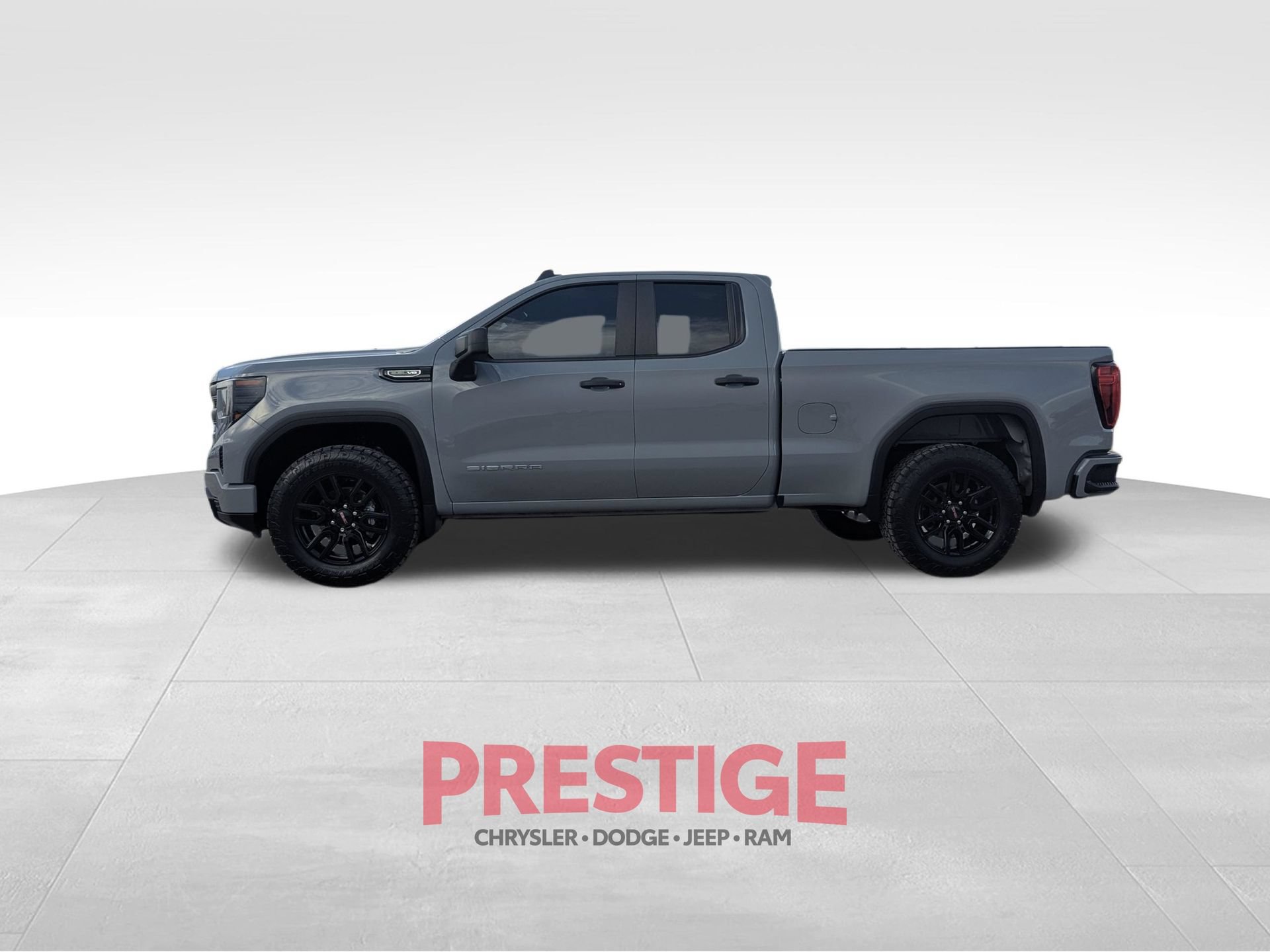 Used 2025 GMC Sierra 1500 Pro w/ Graphite Edition RWD image 15