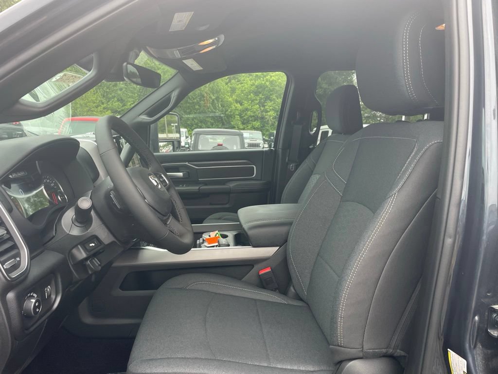 New 2026 RAM 2500 Big Horn AWD/4WD image 2
