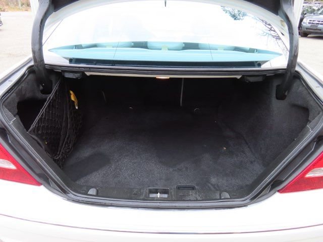 Used 2005 Mercedes-Benz C 320 Sedan image 9