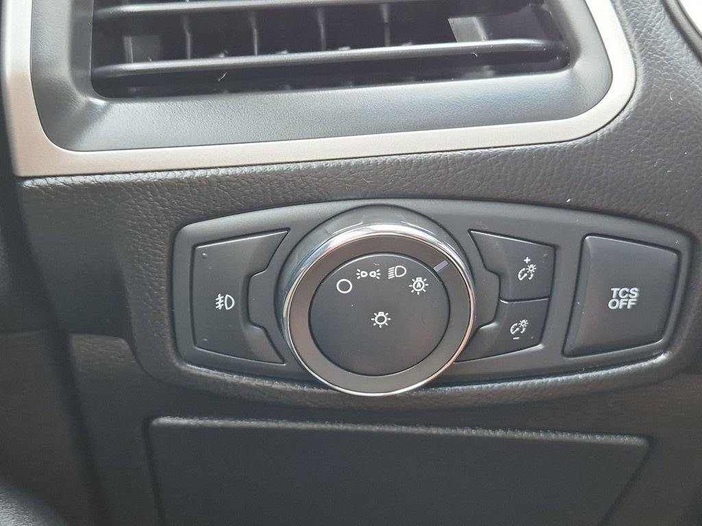 Certified 2021 Ford Edge SEL AWD/4WD image 22