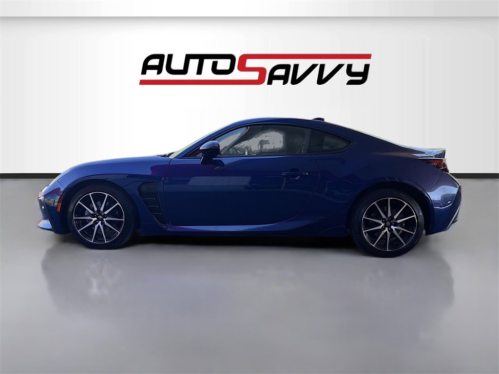 Used 2022 Toyota GR86 image 4
