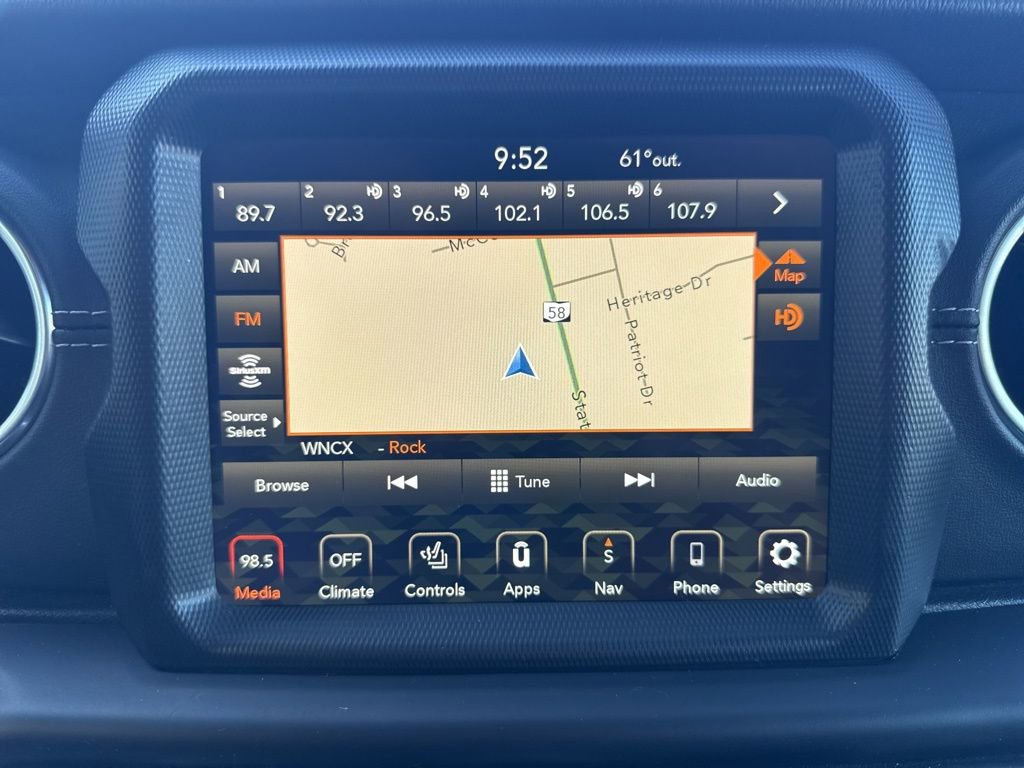 Used 2021 Jeep Wrangler Unlimited Sahara w/ Cold Weather Group image 17