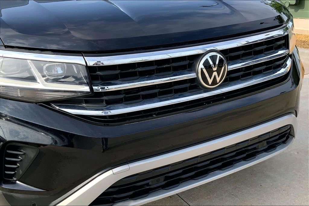 Used 2020 Volkswagen Atlas Cross Sport SE w/ Towing Package image 27