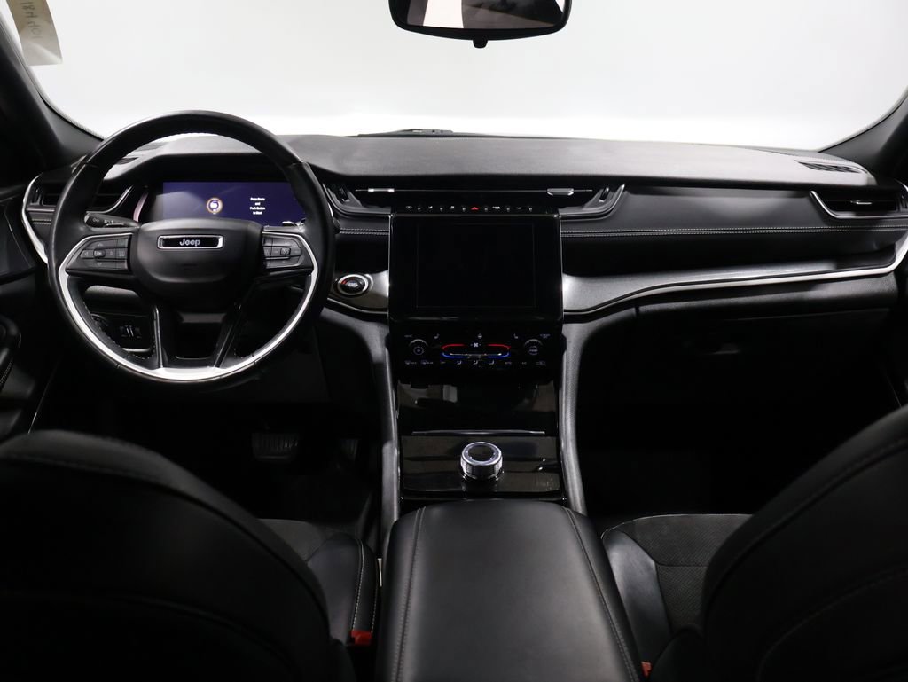 Used 2021 Jeep Grand Cherokee L Laredo image 15