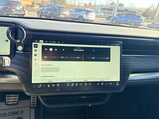 Used 2024 Rivian R1T Adventure image 13