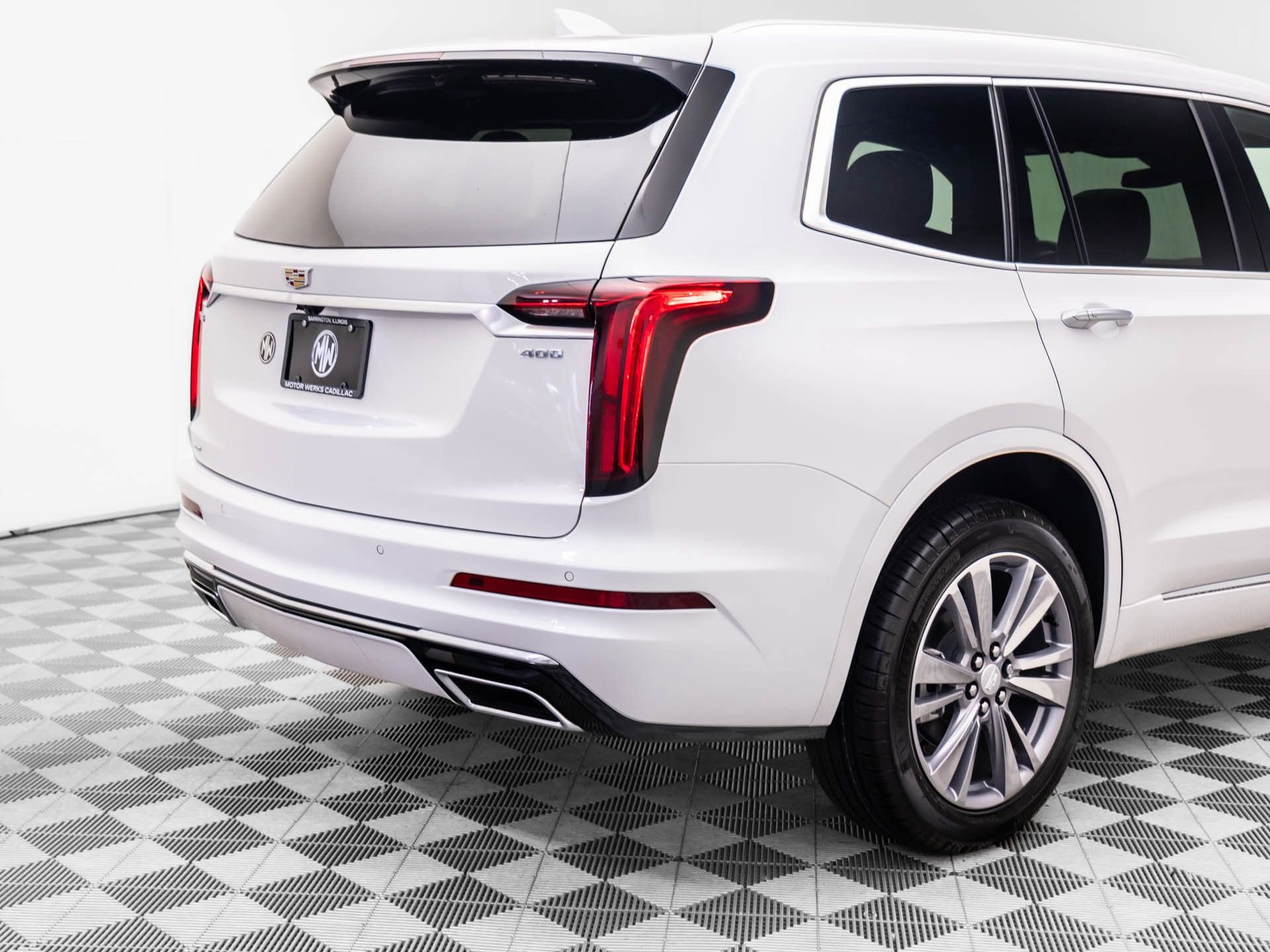 New 2025 Cadillac XT6 Premium Luxury image 34