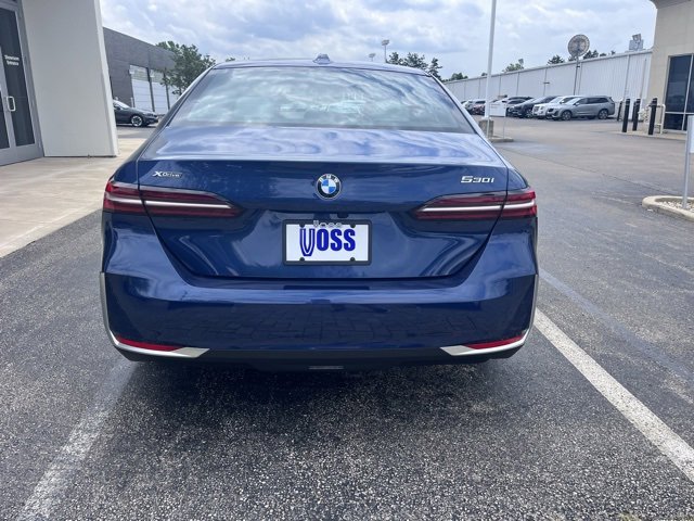 New 2024 BMW 530i xDrive w/ Premium Package image 4
