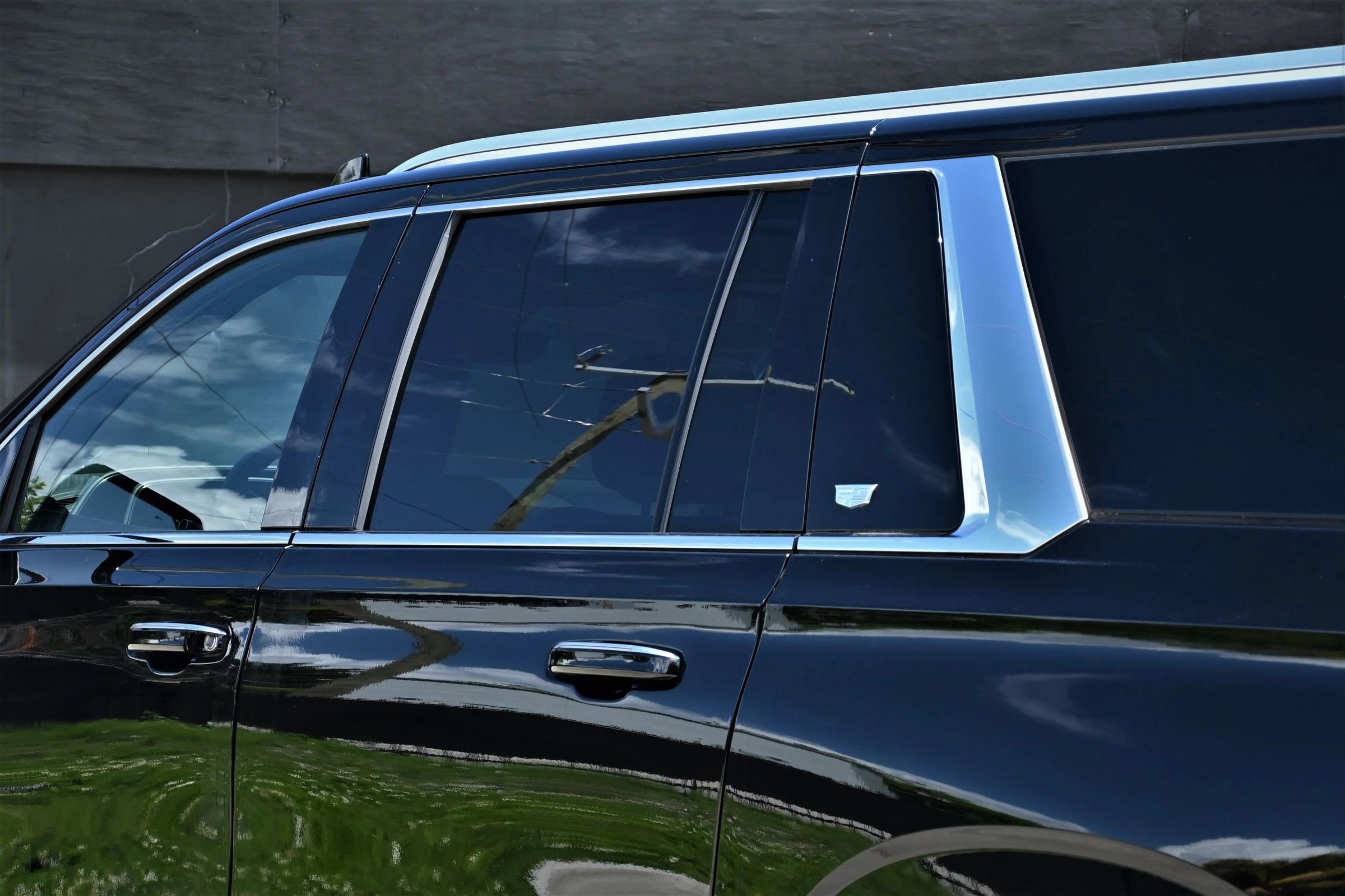 Used 2022 Cadillac Escalade ESV Premium Luxury AWD/4WD image 10