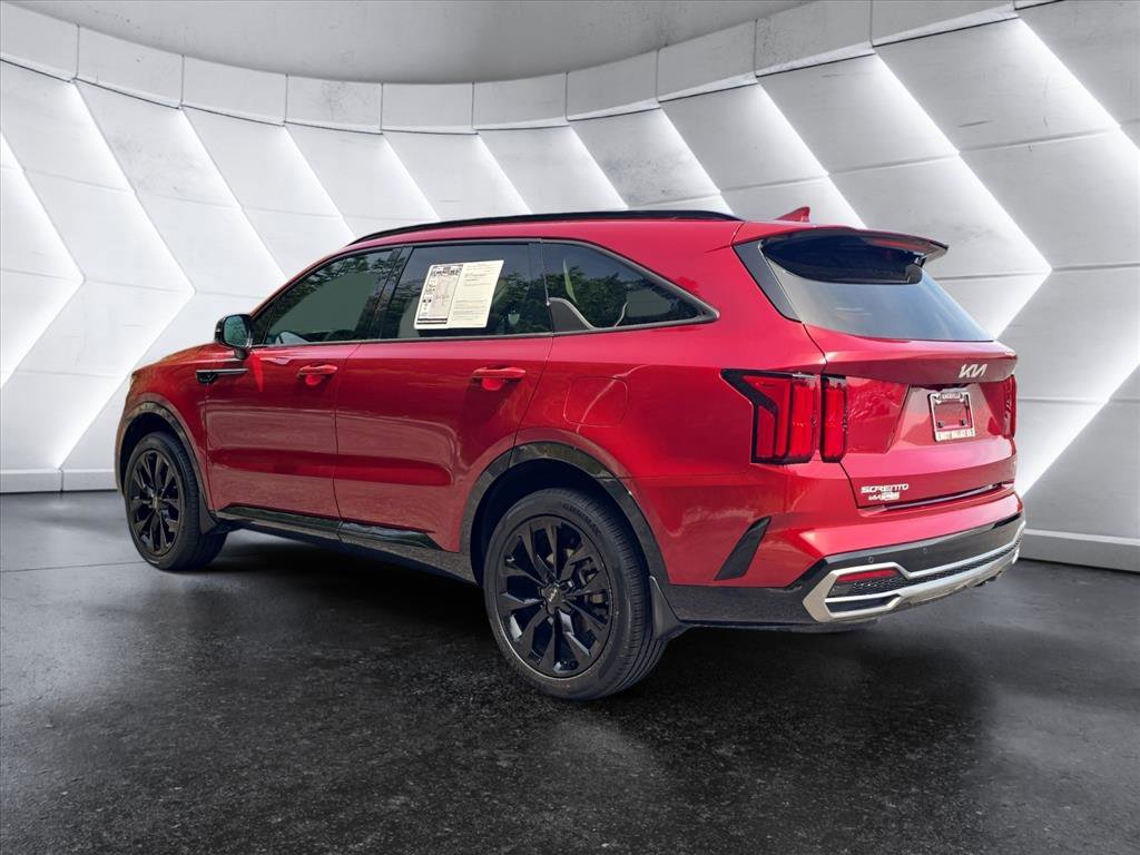 Used 2023 Kia Sorento SX image 3
