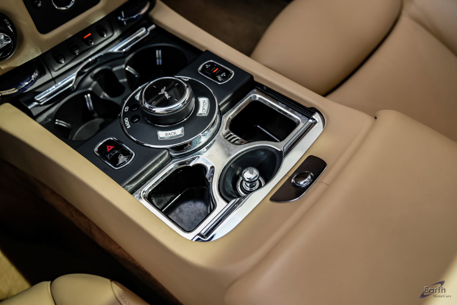 Used 2017 Rolls-Royce Ghost RWD image 57