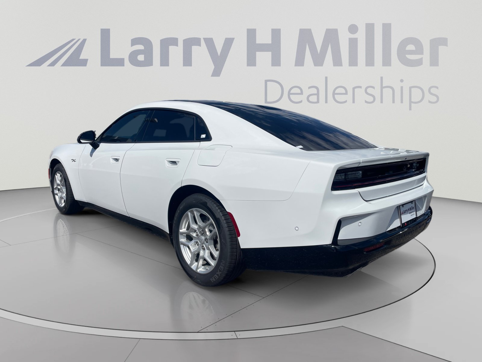 Used 2026 Dodge Charger R/T w/ Driver Convenience Group AWD/4WD image 3