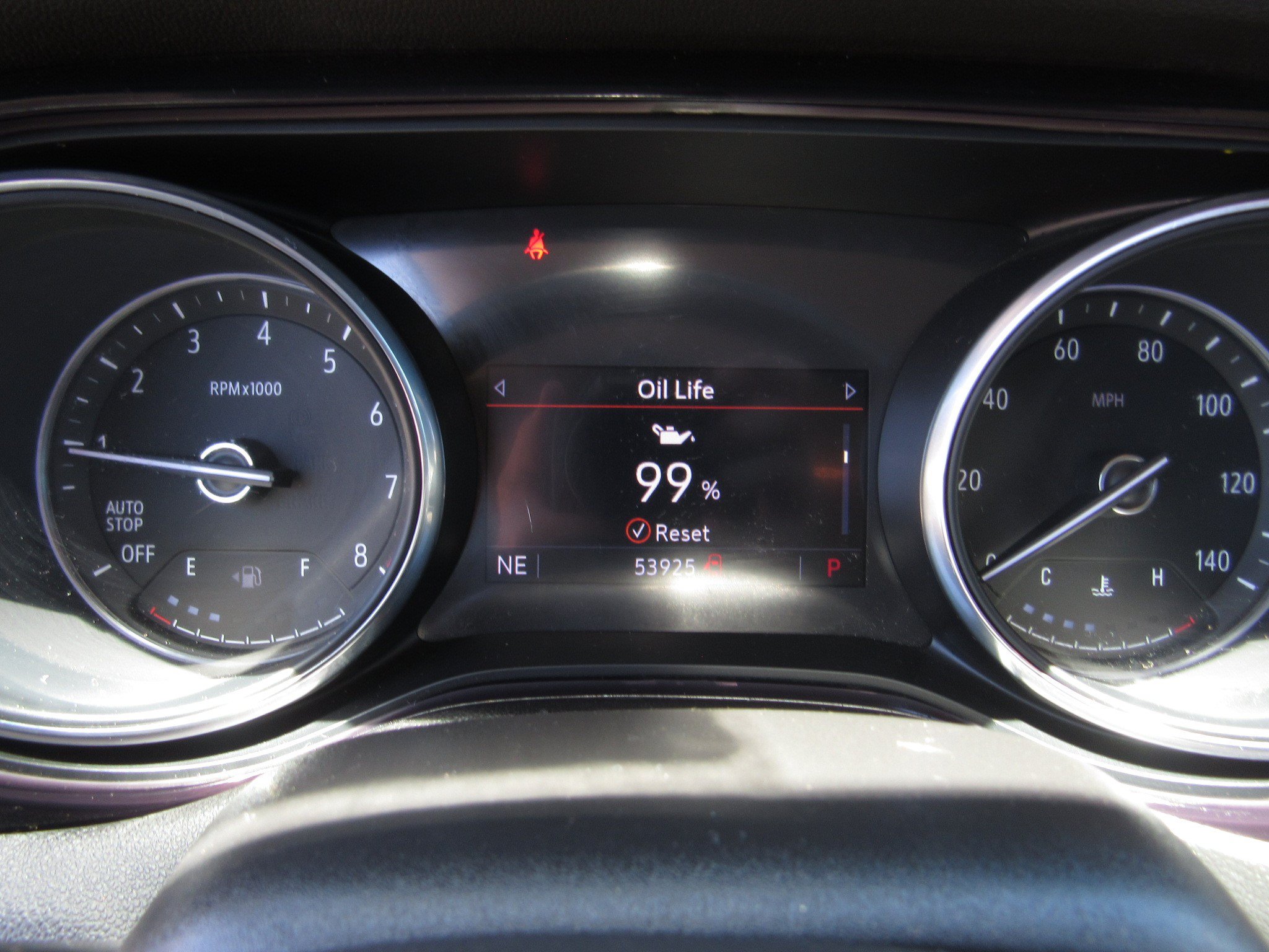 Used 2022 Buick Encore GX Select w/ Sport Touring Package FWD image 26