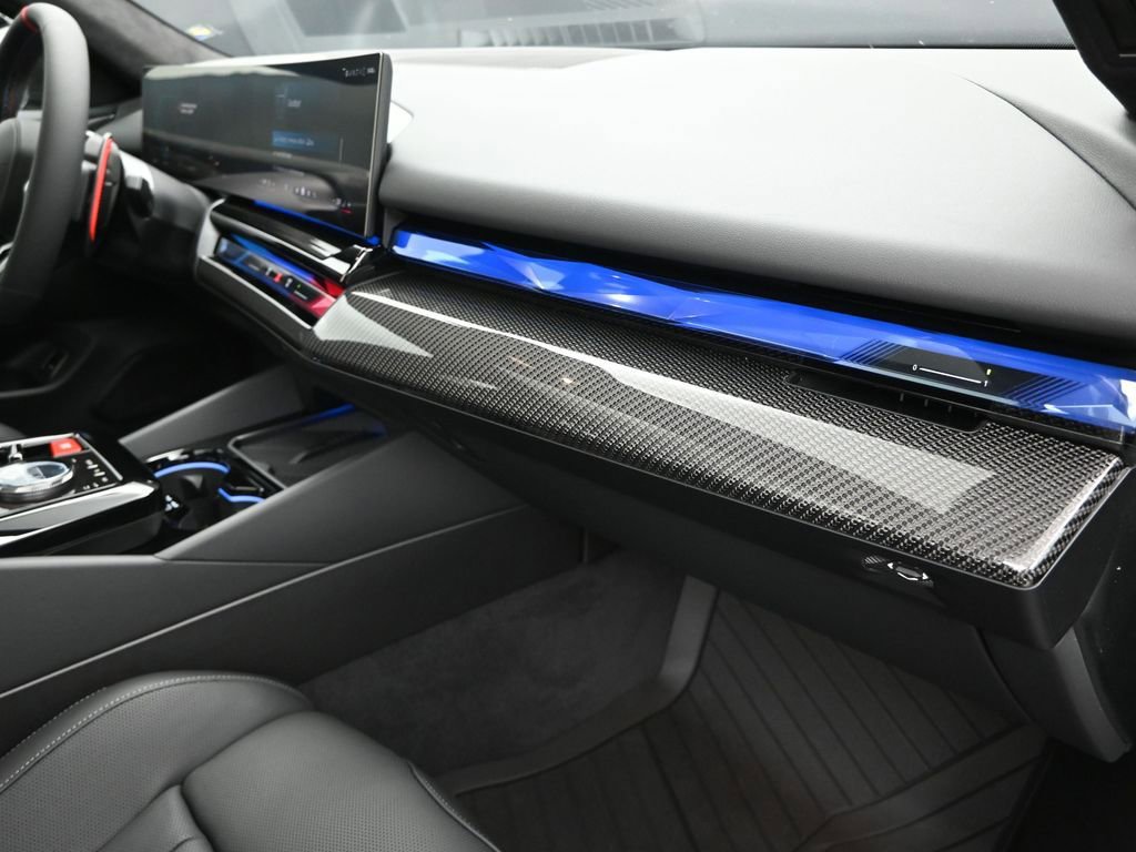 New 2026 BMW M5 w/ Executive Package AWD/4WD image 25