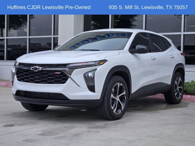 Used 2024 Chevrolet Trax RS w/ Driver Confidence Package FWD image 3