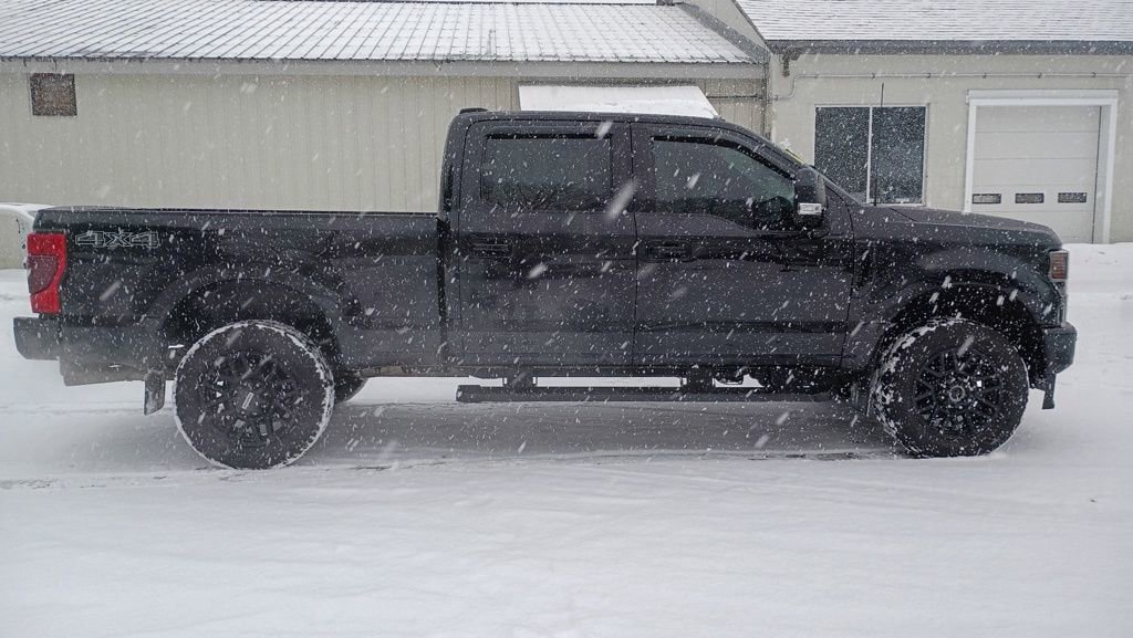 Used 2022 Ford F250 Lariat w/ Black Appearance Package image 7