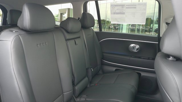 New 2026 Hyundai Ioniq 9 SEL image 9