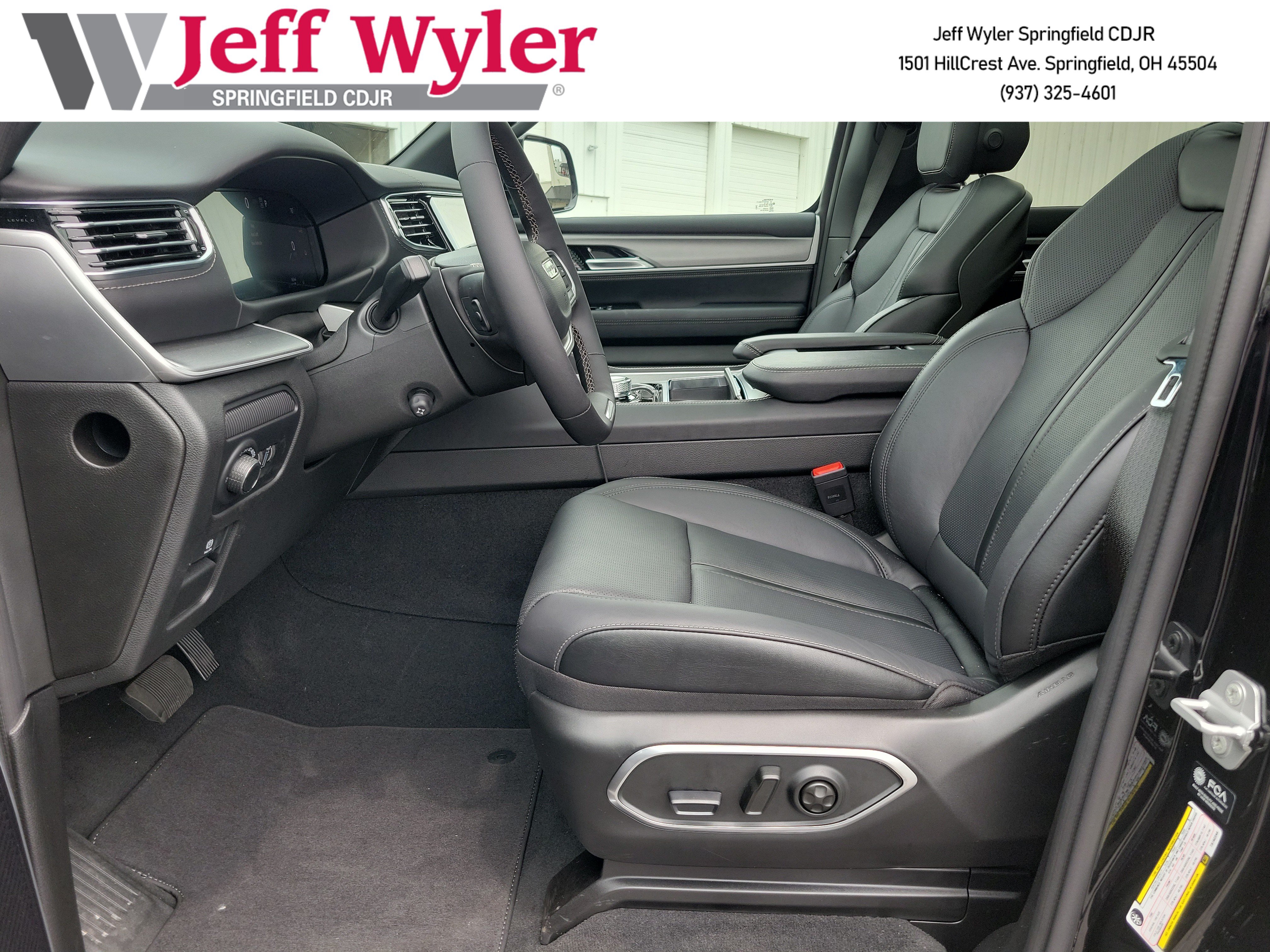 New 2026 Jeep Grand Wagoneer Limited AWD/4WD image 11