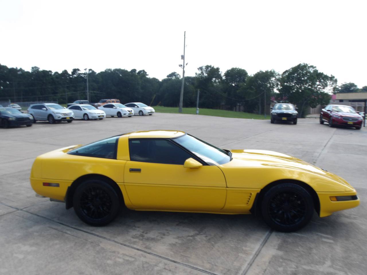 Used 1996 Chevrolet Corvette Coupe RWD image 5