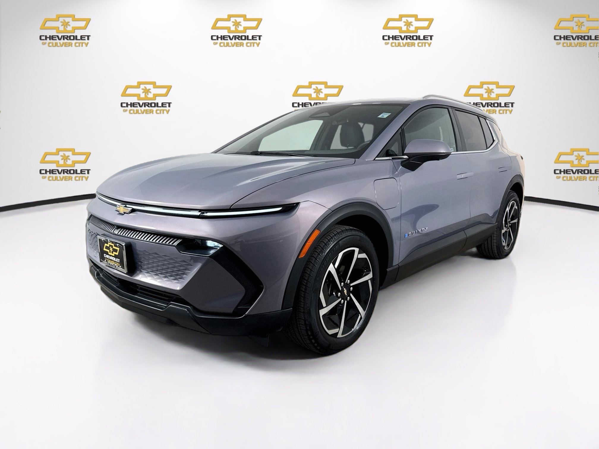 Used 2026 Chevrolet Equinox EV LT w/ LPO, All-Weather Mat Package FWD image 3