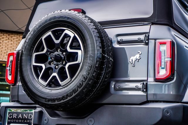 Used 2023 Ford Bronco Outer Banks AWD/4WD image 13