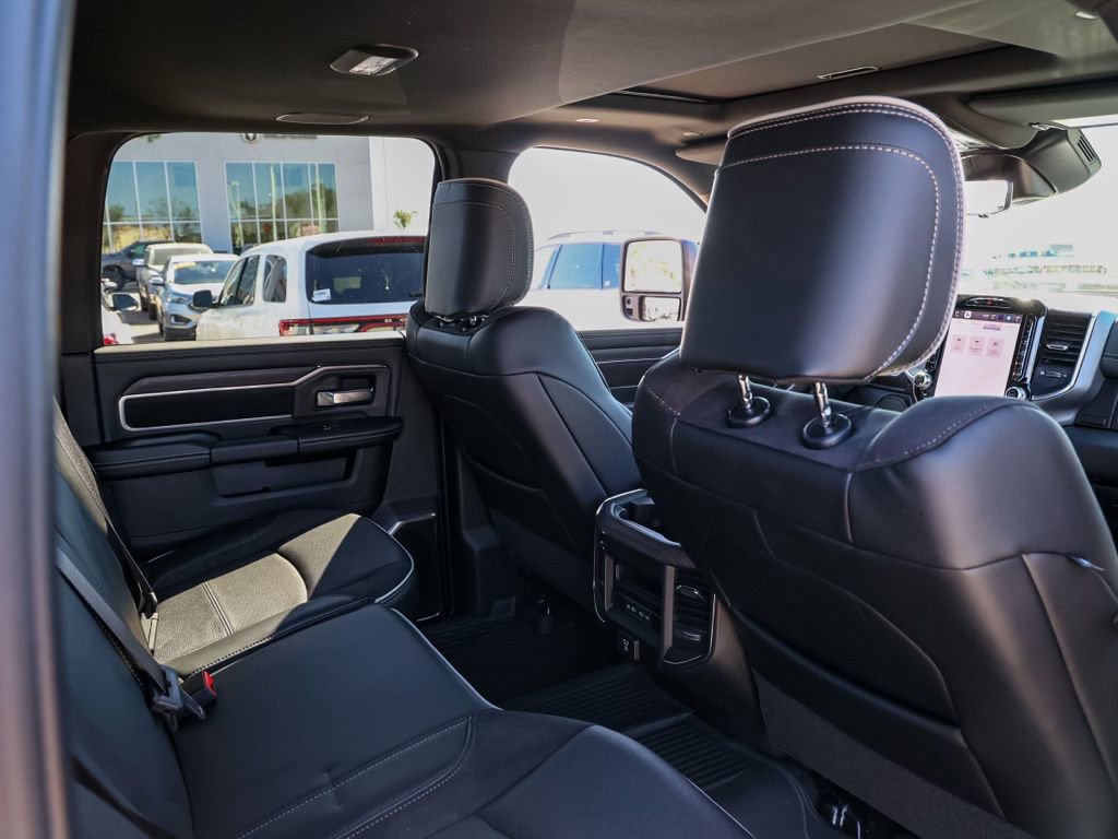 New 2026 RAM 3500 Laramie w/ Max Tow Package AWD/4WD image 16