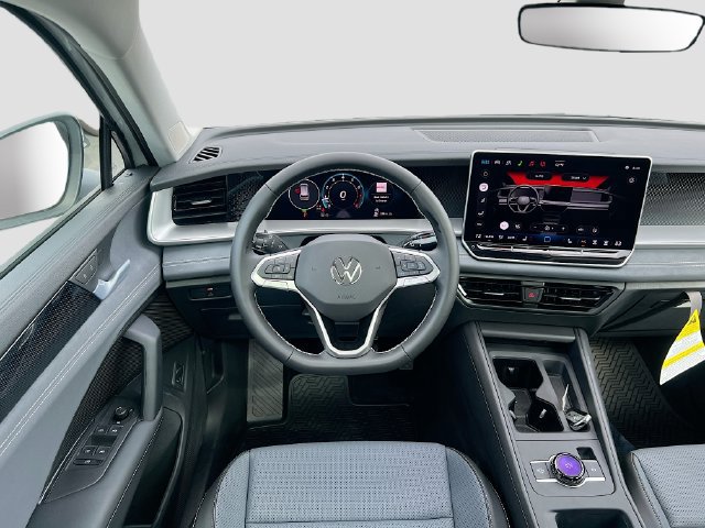 New 2026 Volkswagen Tiguan SE AWD/4WD image 21