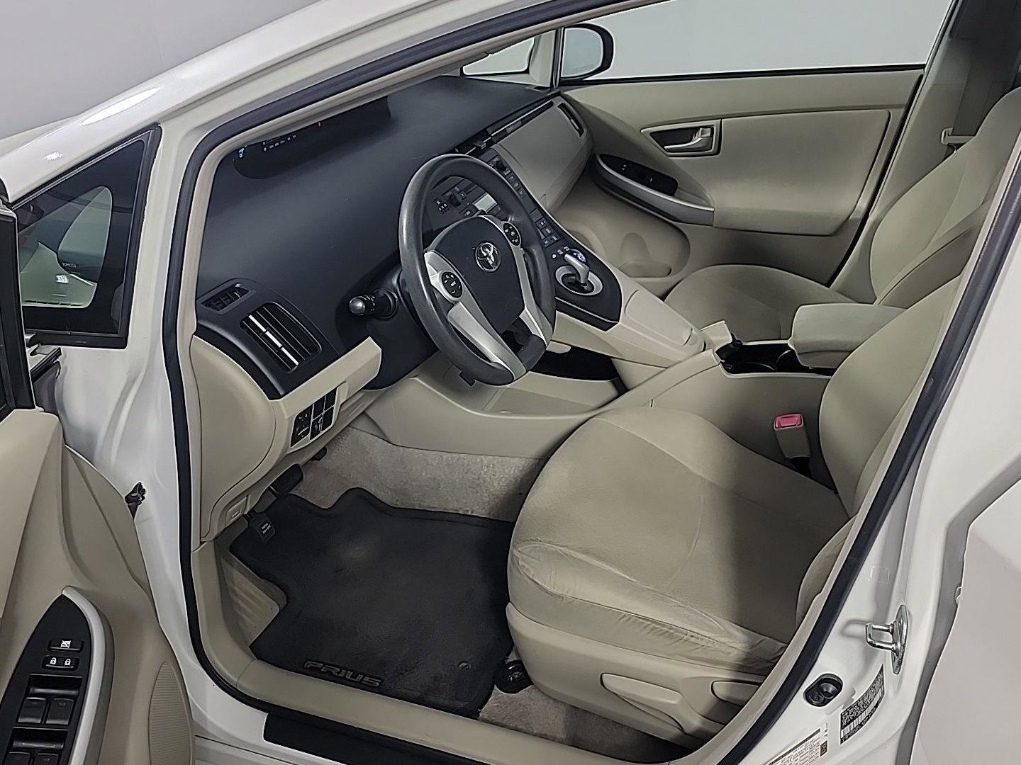 Used 2011 Toyota Prius Two image 16