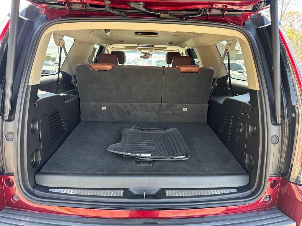 Used 2018 Cadillac Escalade ESV Premium Luxury image 18