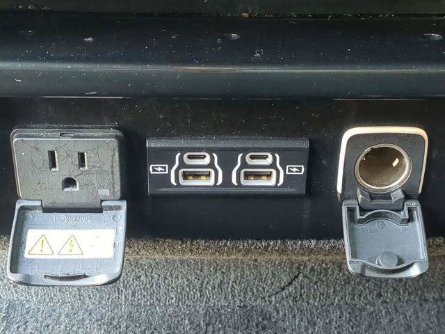Certified 2022 Jeep Wagoneer Series III image 18