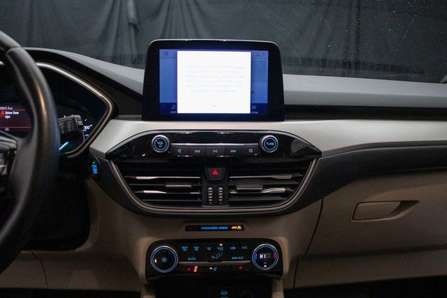 Used 2021 Ford Escape SE w/ Cold Weather Package image 24