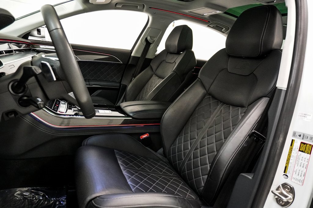 Used 2023 Audi S8 image 18
