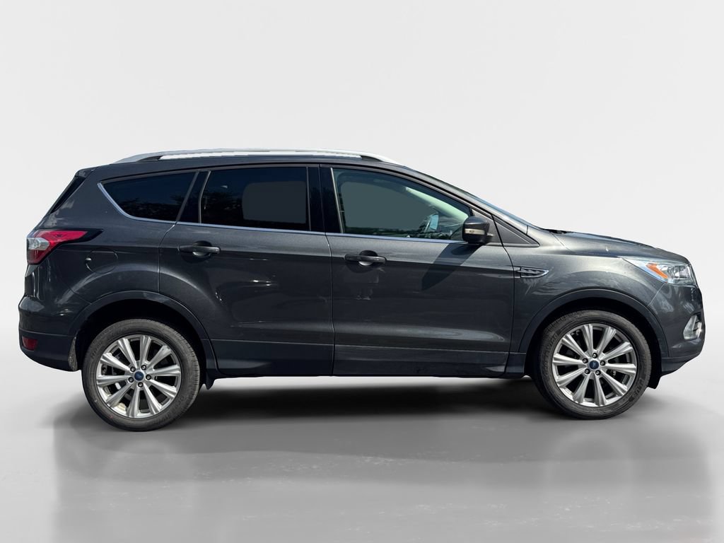 Used 2017 Ford Escape Titanium FWD image 3
