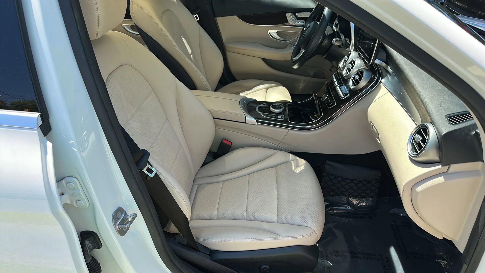 Used 2017 Mercedes-Benz C 300 Sedan w/ Premium 1 Package image 23
