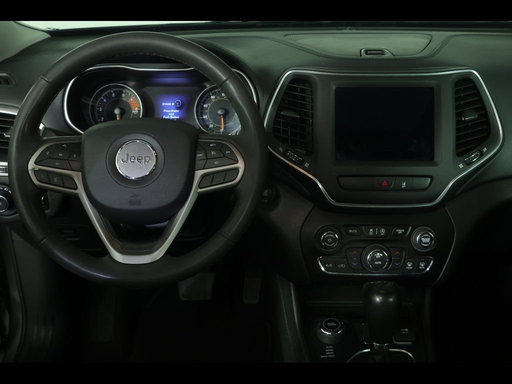 Used 2022 Jeep Cherokee Latitude Lux w/ Sun & Sound Group image 18