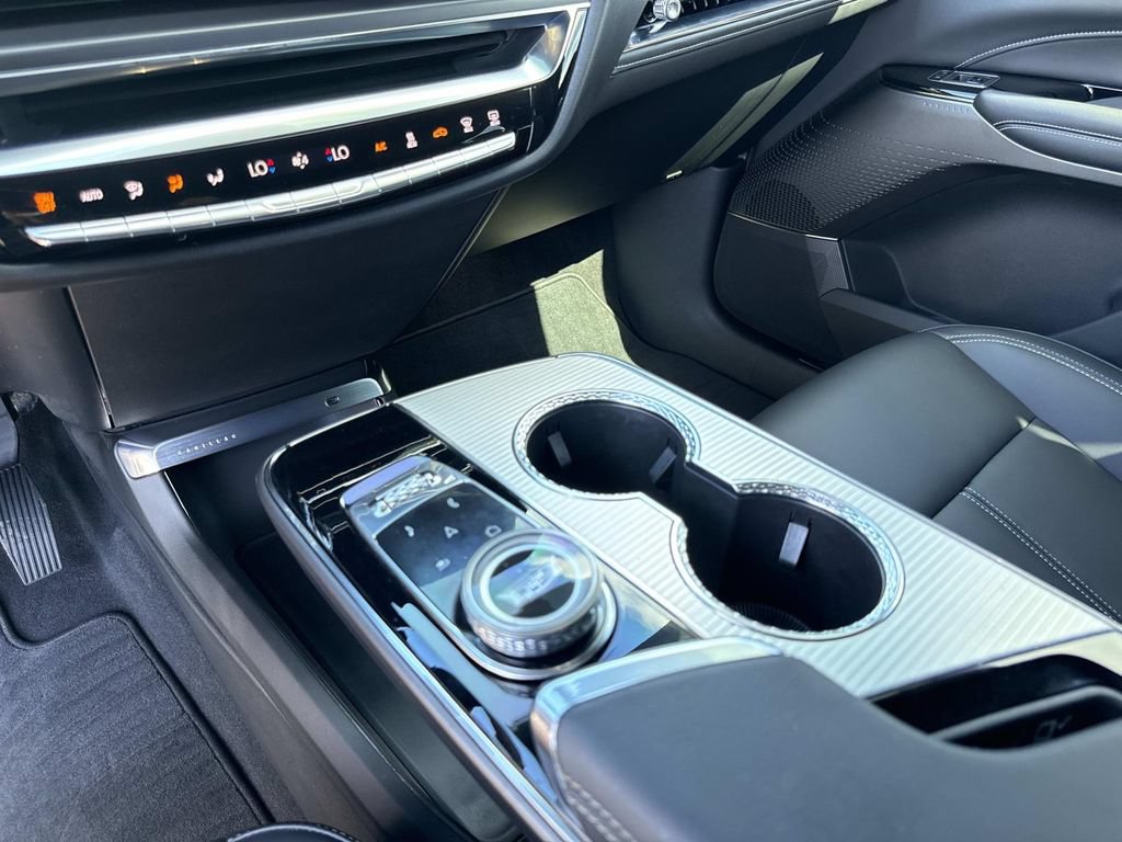 Certified 2024 Cadillac Lyriq Tech AWD/4WD image 24