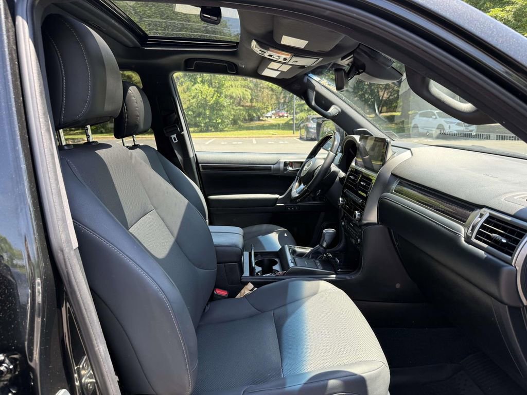 Used 2023 Lexus GX 460 Premium w/ Premium Plus Package AWD/4WD image 14