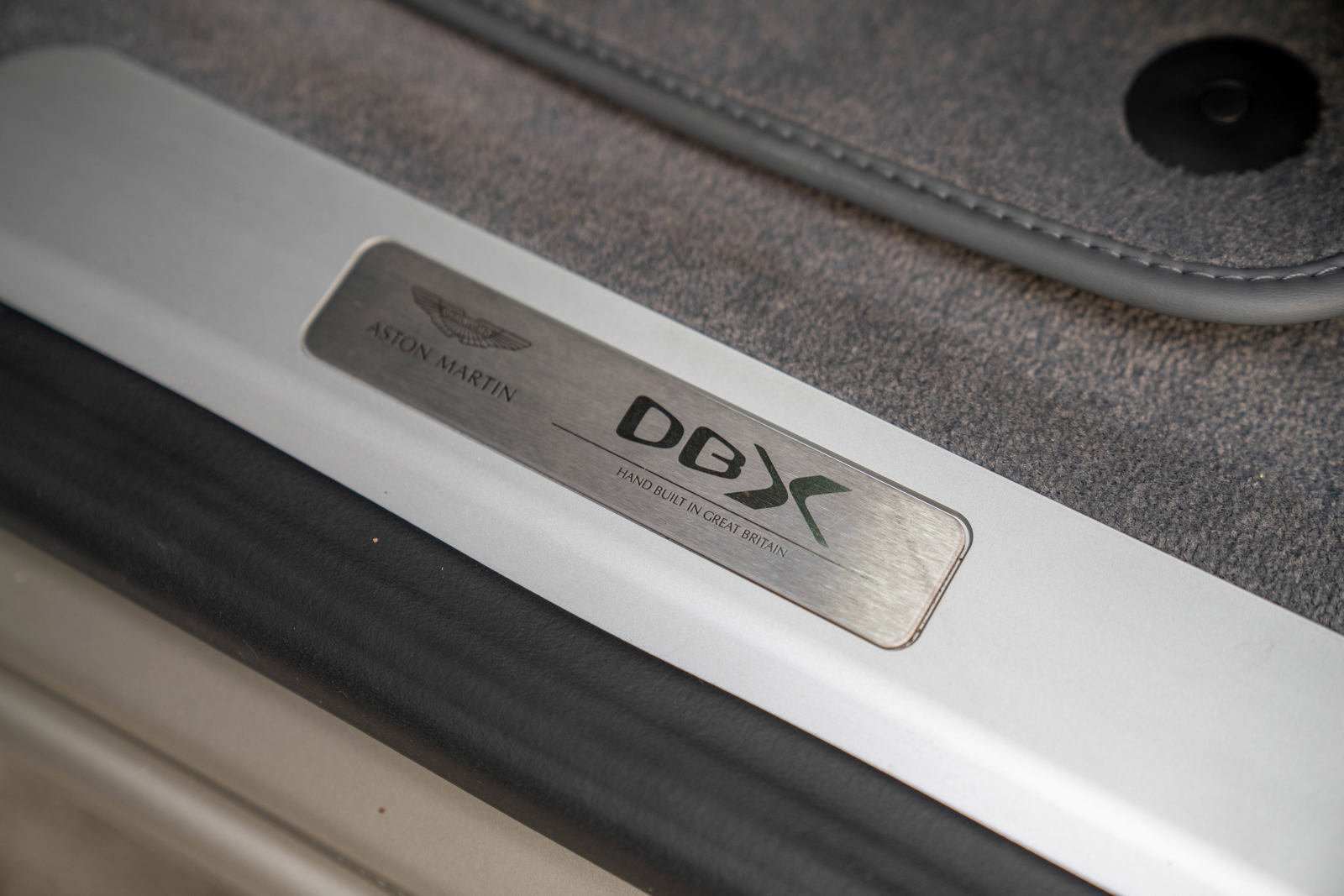 Used 2021 Aston Martin DBX image 16