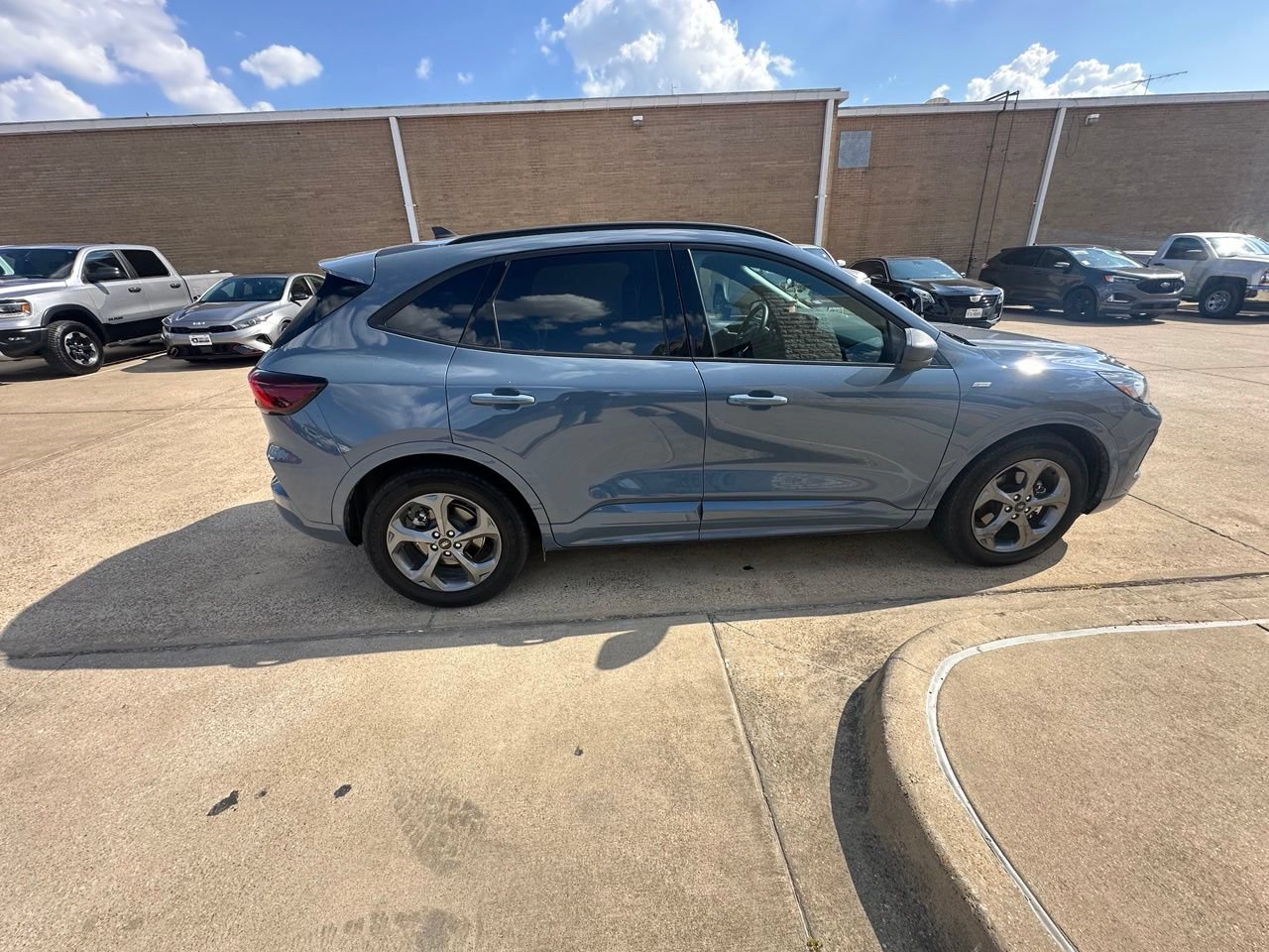 Used 2024 Ford Escape ST-Line w/ Tech Pack #1 FWD image 11