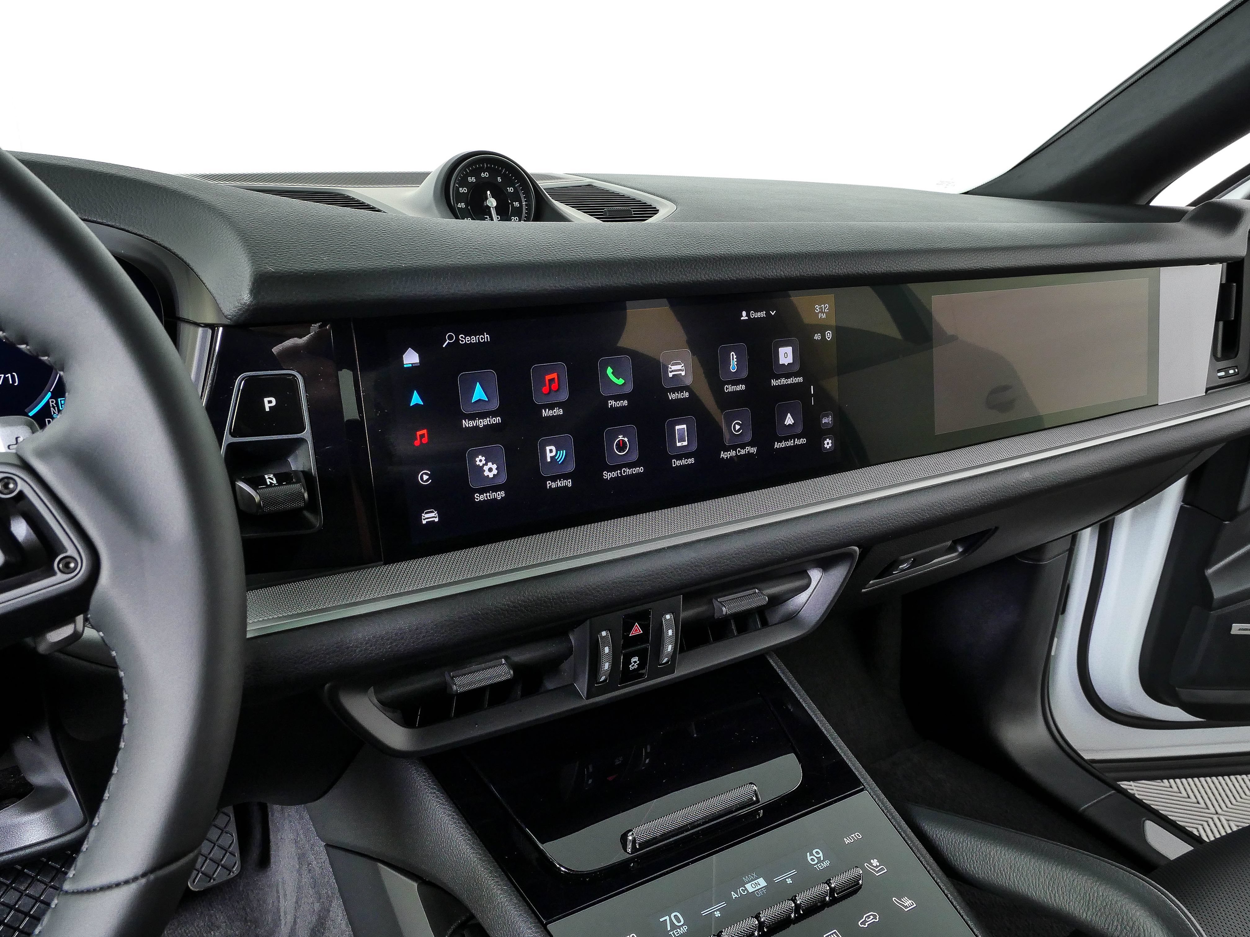 Certified 2025 Porsche Cayenne Coupe AWD/4WD image 13