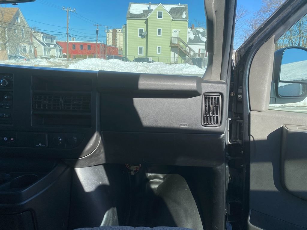 Used 2017 Chevrolet Express 2500 LS image 28