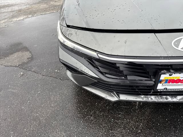 Certified 2025 Hyundai Elantra SEL w/ Cargo Package image 34