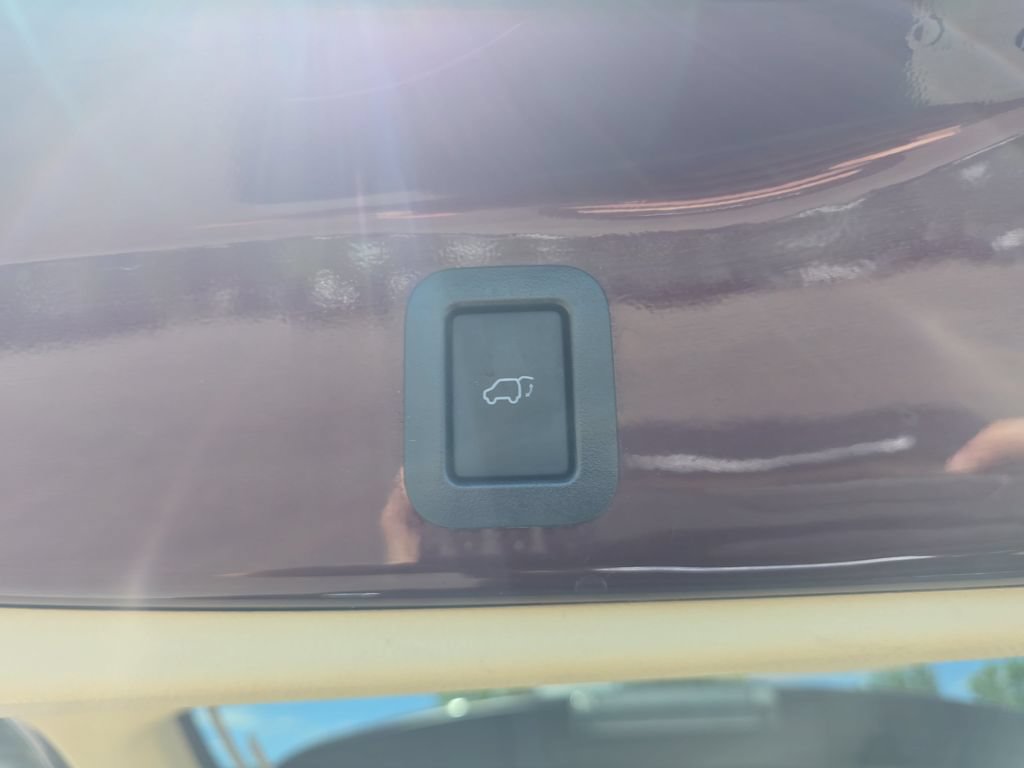 Certified 2019 Toyota Highlander XLE AWD/4WD image 15