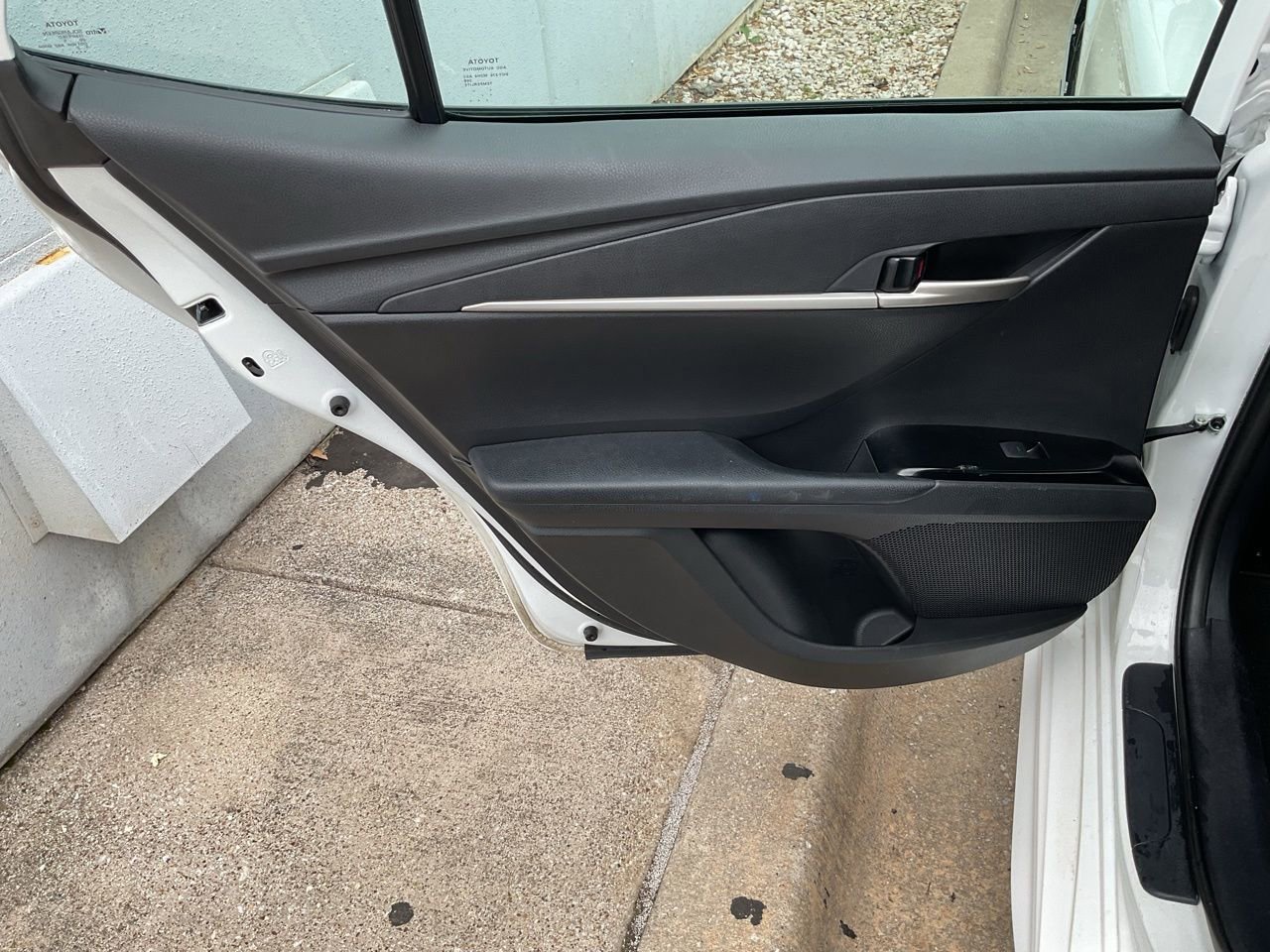 Used 2025 Toyota Camry SE image 17