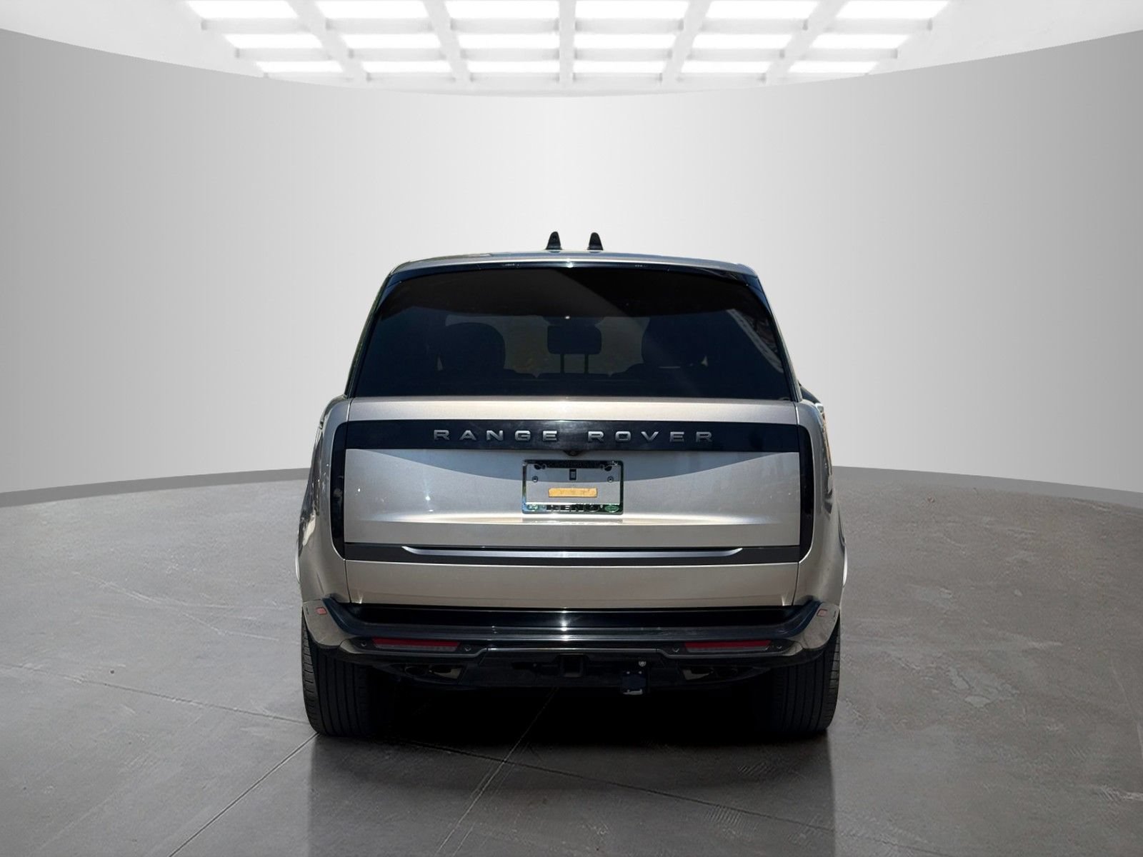 Used 2024 Land Rover Range Rover SE AWD/4WD image 6