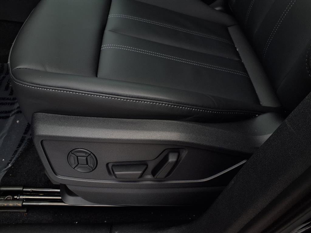 New 2025 Audi Q5 Premium Plus image 13