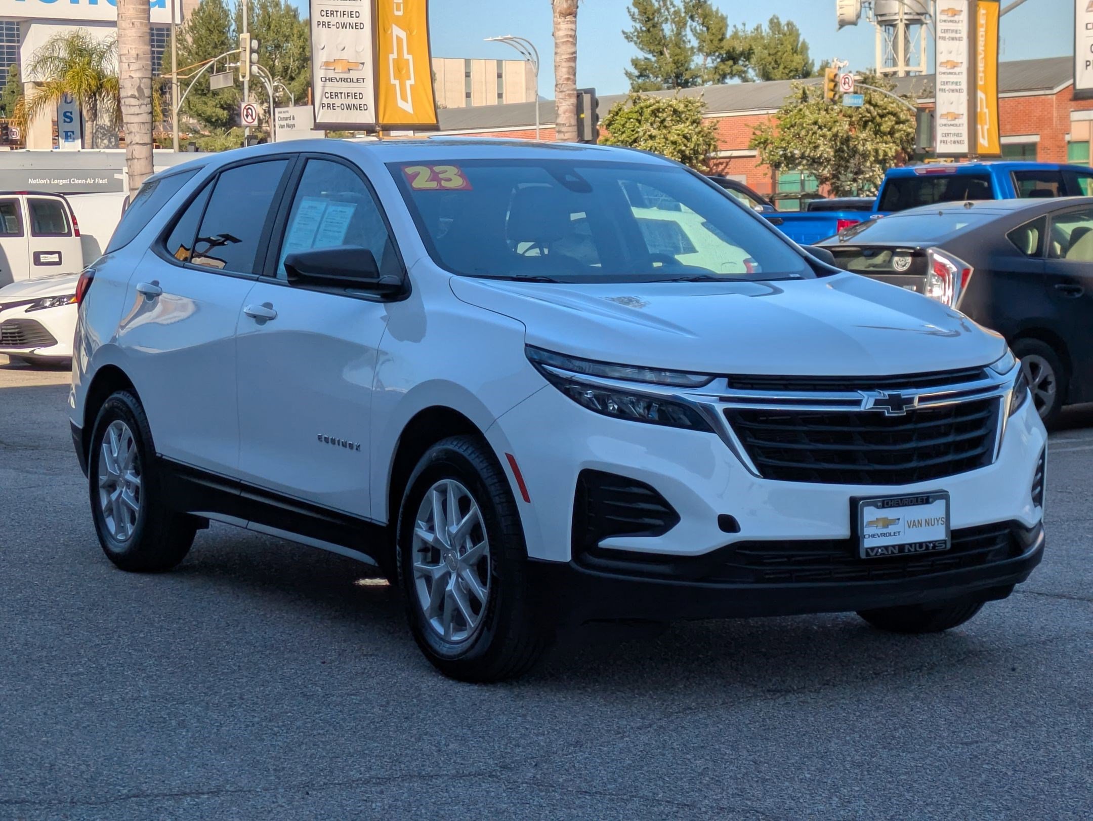 Certified 2023 Chevrolet Equinox LS image 3