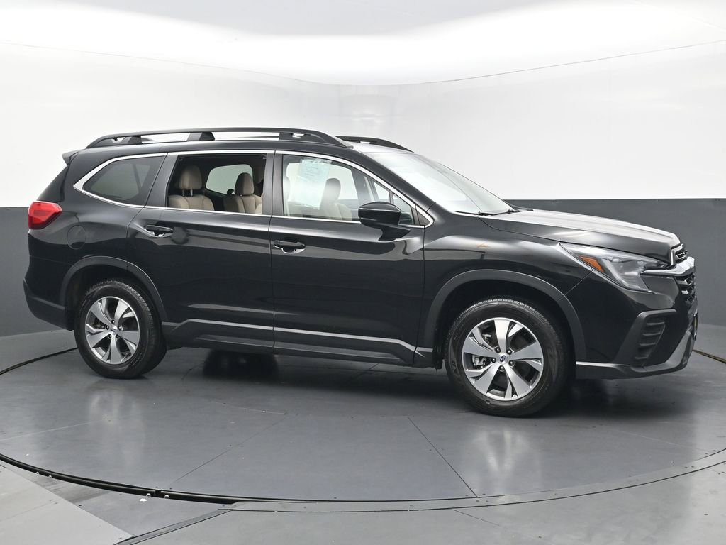 Used 2024 Subaru Ascent Premium w/ Convenience Package image 6